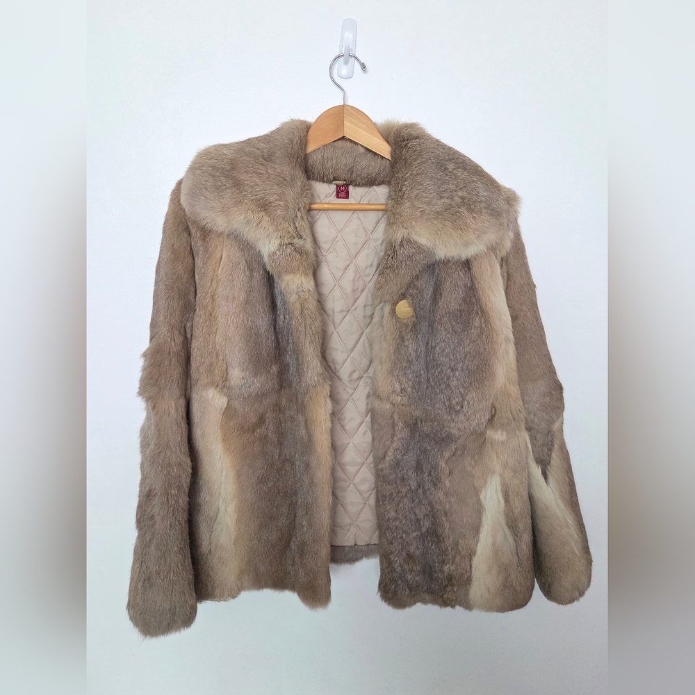 Vintage Opera Genuine Fur Coat – Taupe/Brown Quilted Satin Lining Size Medium - Picture 3 of 16